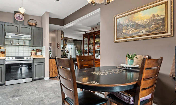 64-9055 Ashwell Road