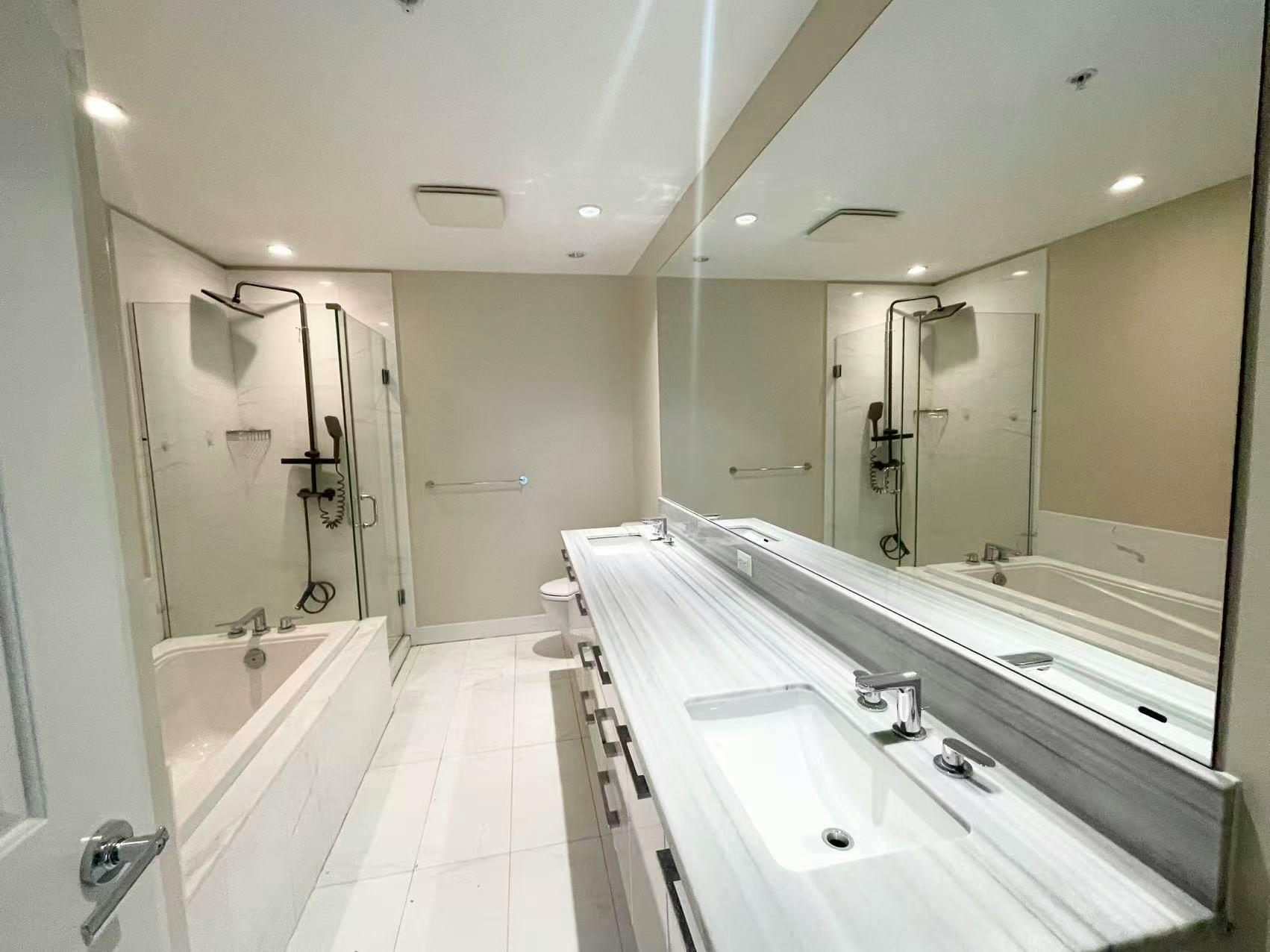 301-5728 Berton Avenue, Vancouver, BC, V6S 0E5 - 6