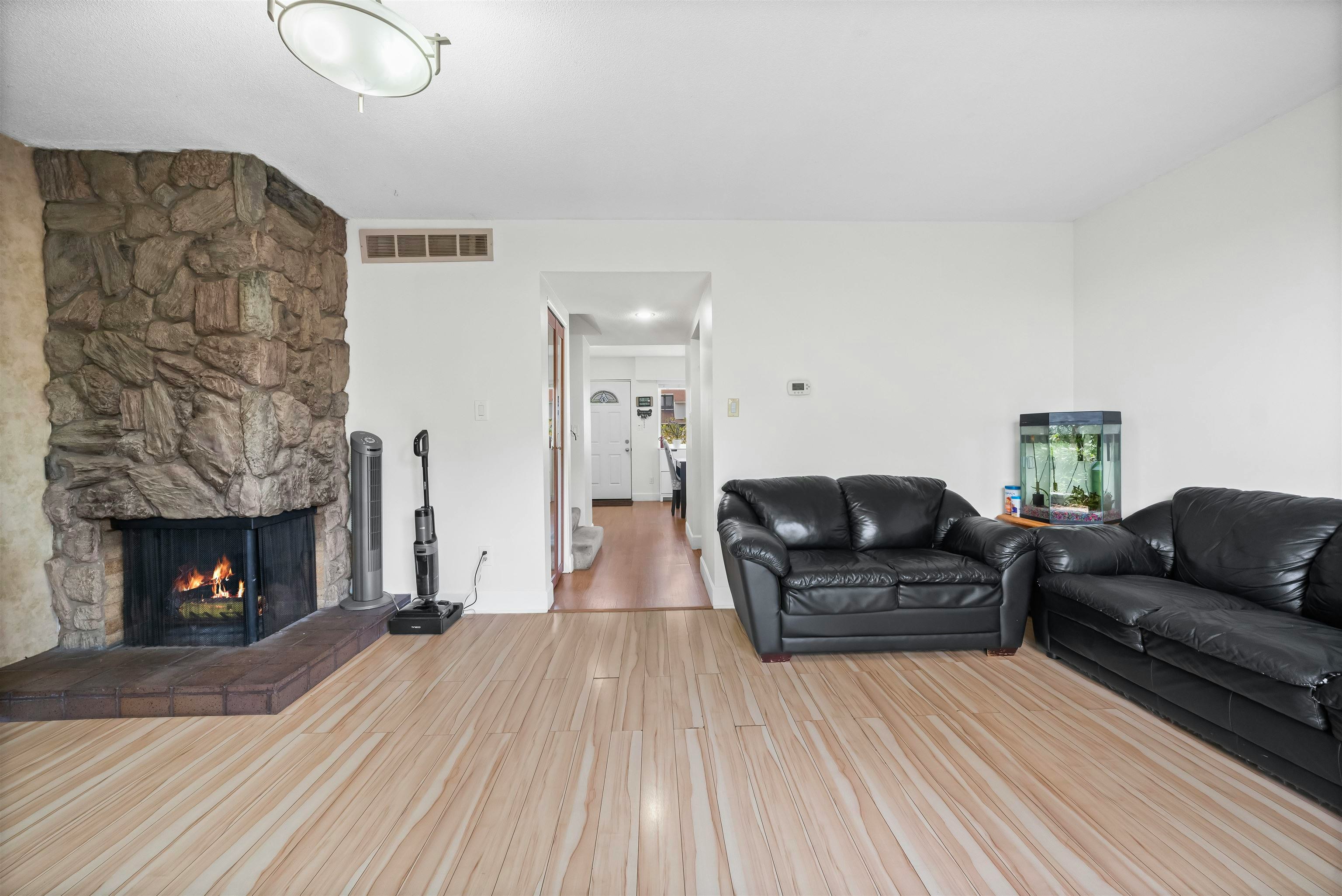 107-9700 Glenacres Drive, Richmond, BC, V7A 1Y7 - 10