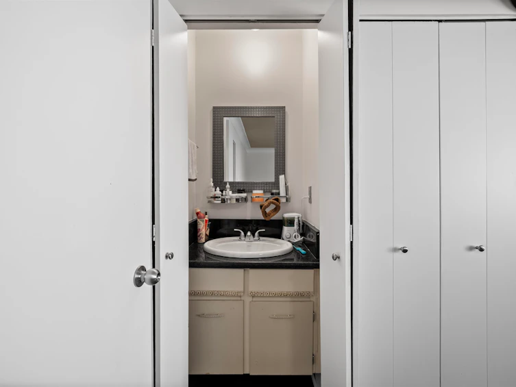 107-9700 Glenacres Drive, Richmond, BC, V7A 1Y7 - 18