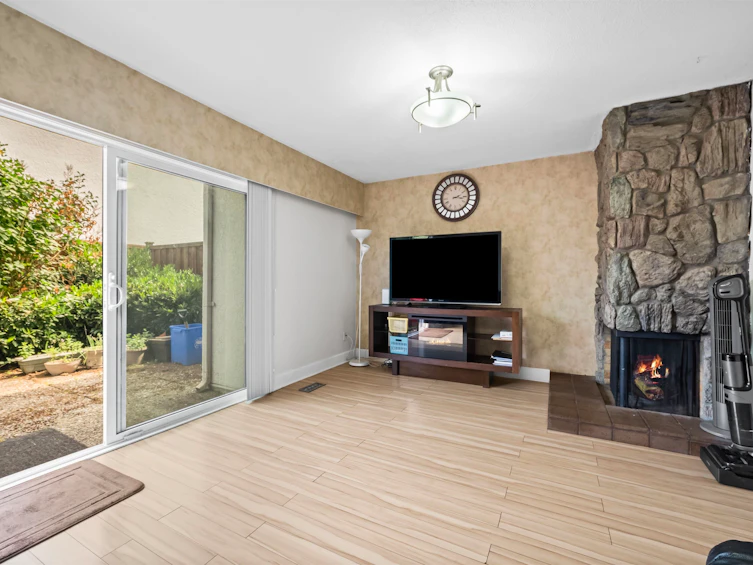 107-9700 Glenacres Drive, Richmond, BC, V7A 1Y7 - 11