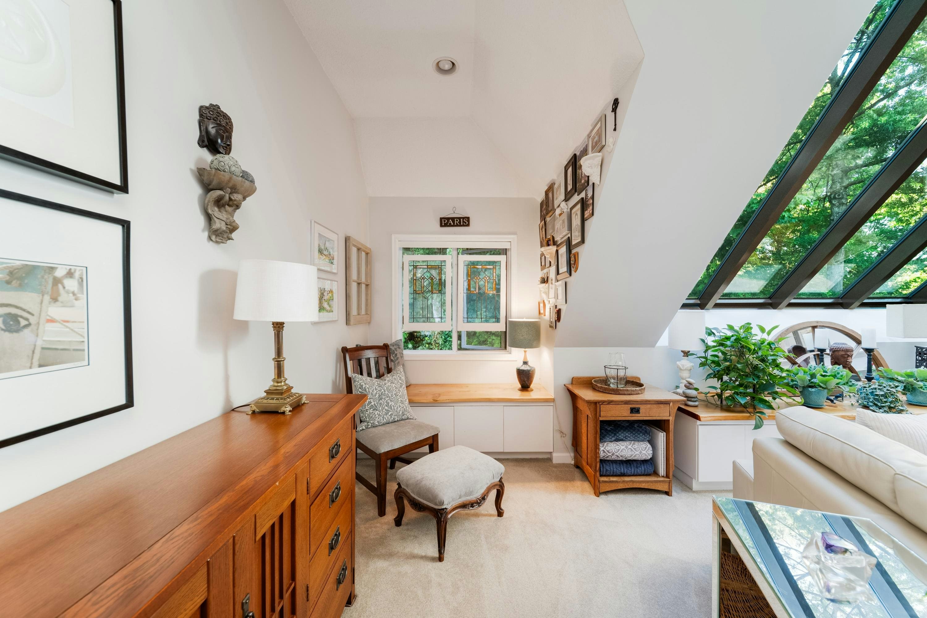 34-3960 Canada Way - 5