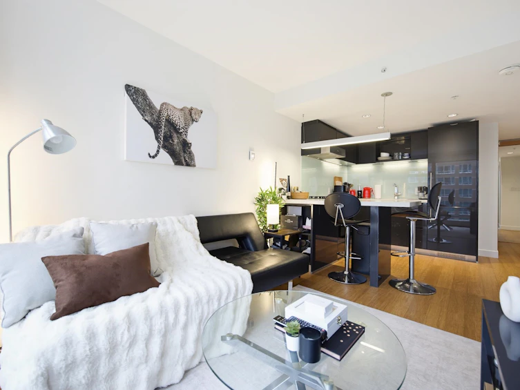 1711-777 Richards Street, Vancouver, BC, V6B 0M6