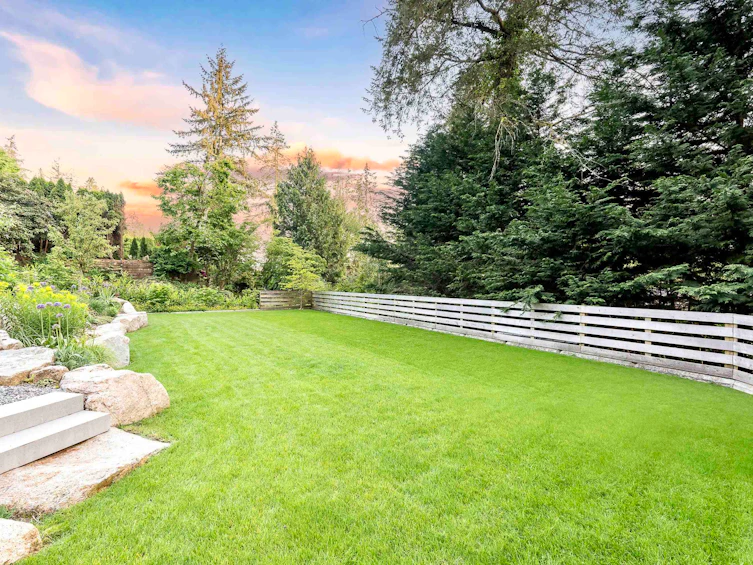 3823 Bayridge Avenue, West Vancouver, BC, V7V 3J3 - 38