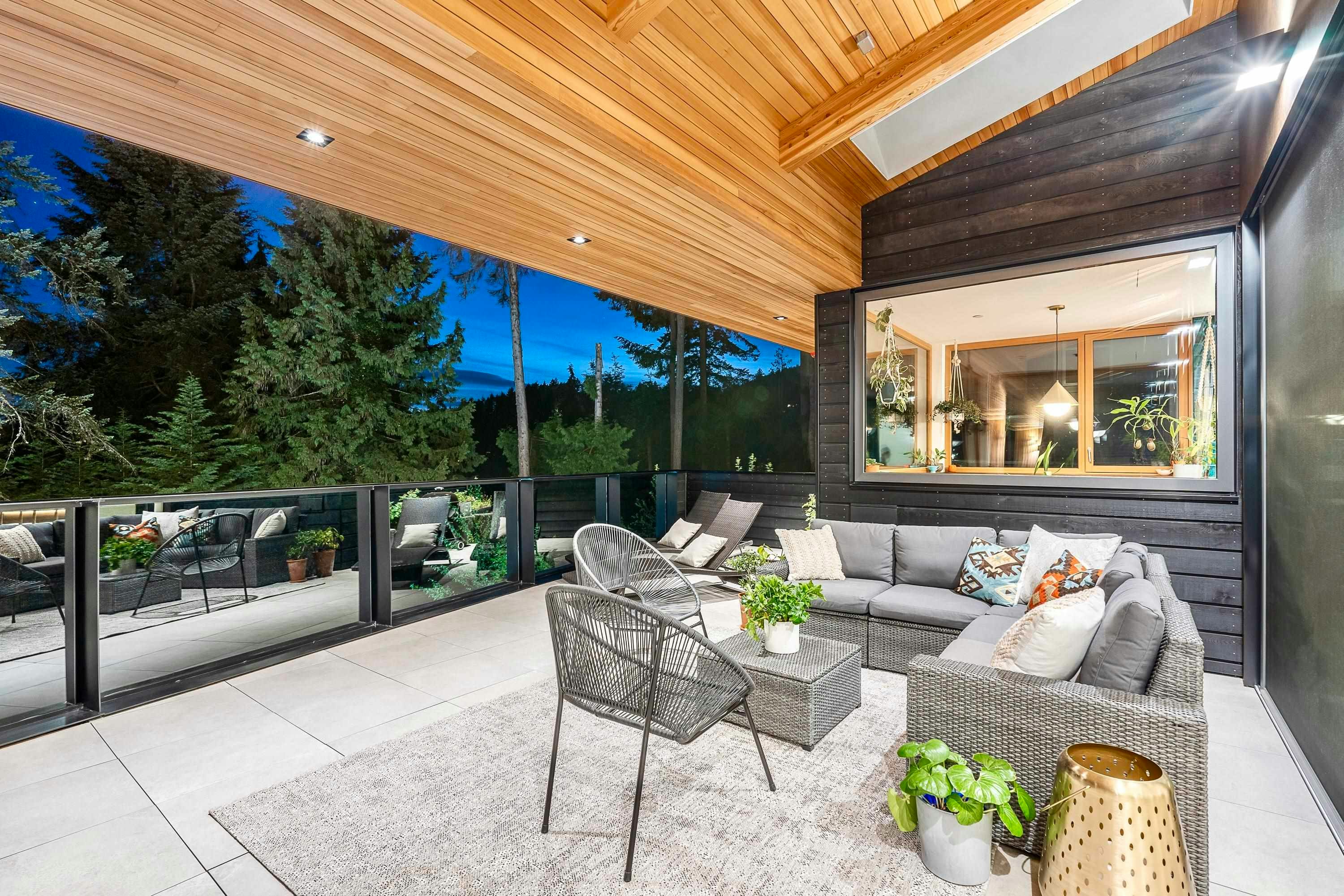 3823 Bayridge Avenue, West Vancouver, BC, V7V 3J3 - 22