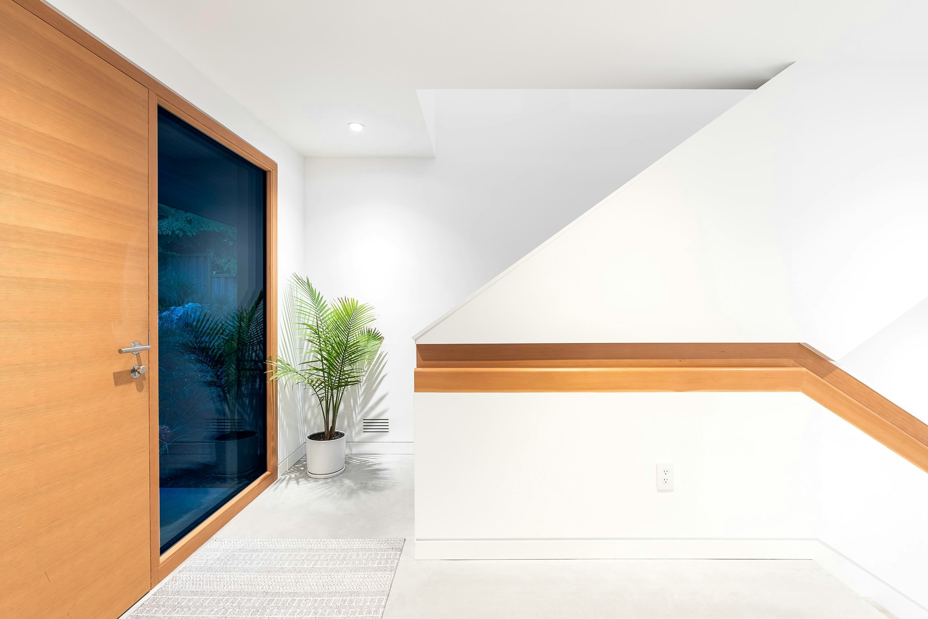 3823 Bayridge Avenue, West Vancouver, BC, V7V 3J3 - 5