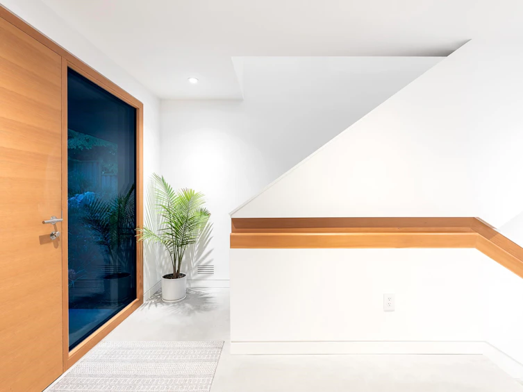 3823 Bayridge Avenue, West Vancouver, BC, V7V 3J3 - 5