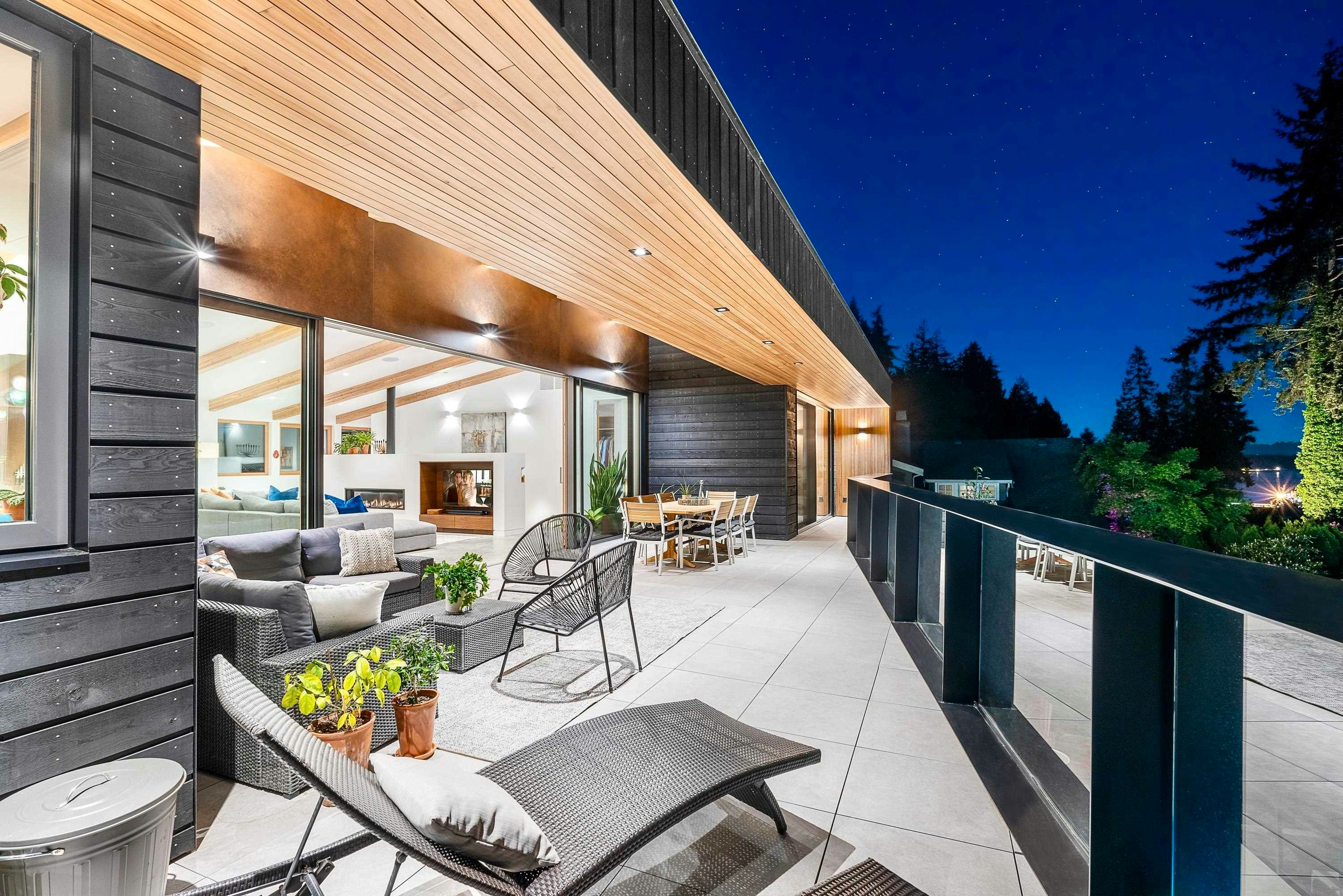 3823 Bayridge Avenue, West Vancouver, BC, V7V 3J3 - 17
