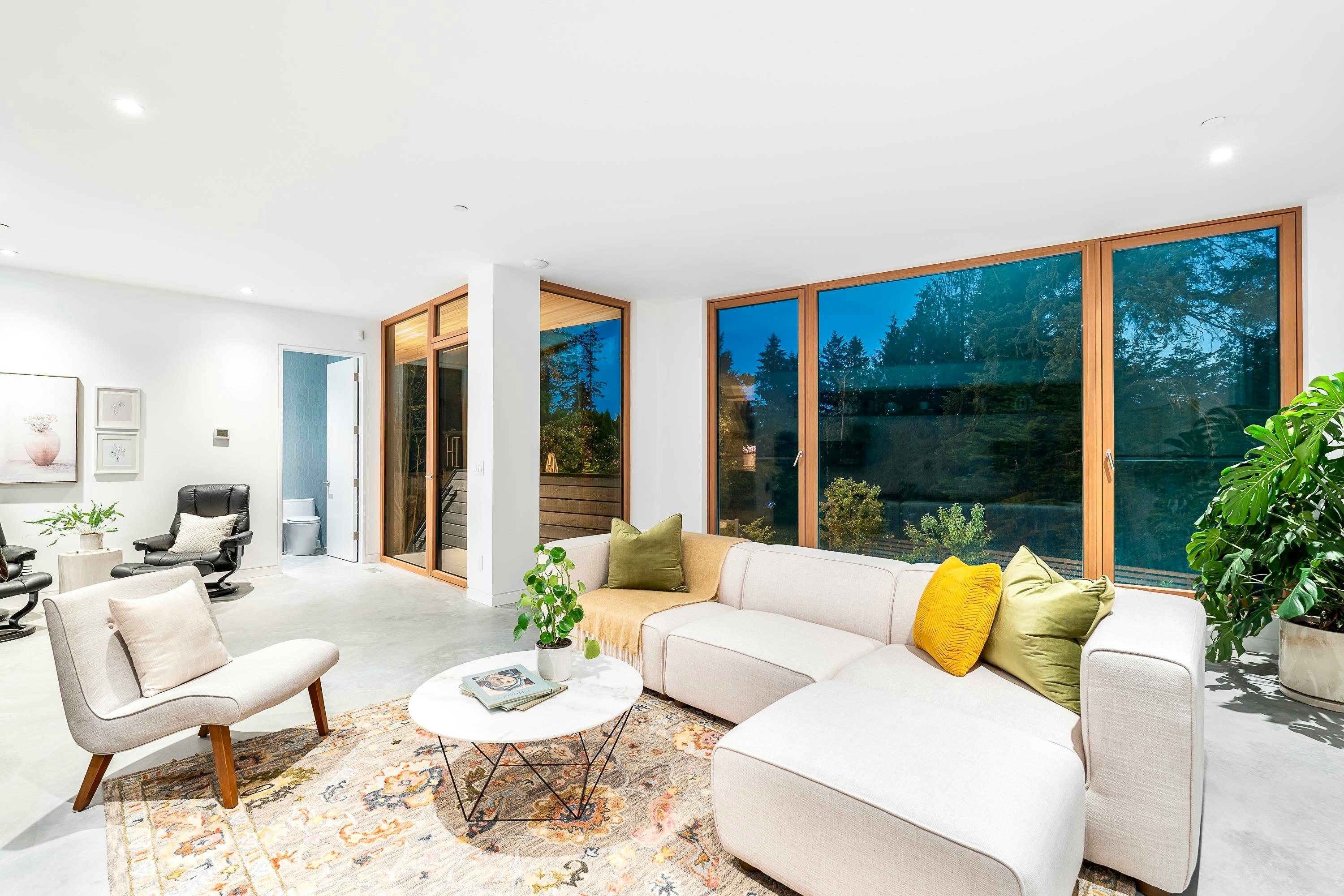 3823 Bayridge Avenue, West Vancouver, BC, V7V 3J3 - 31