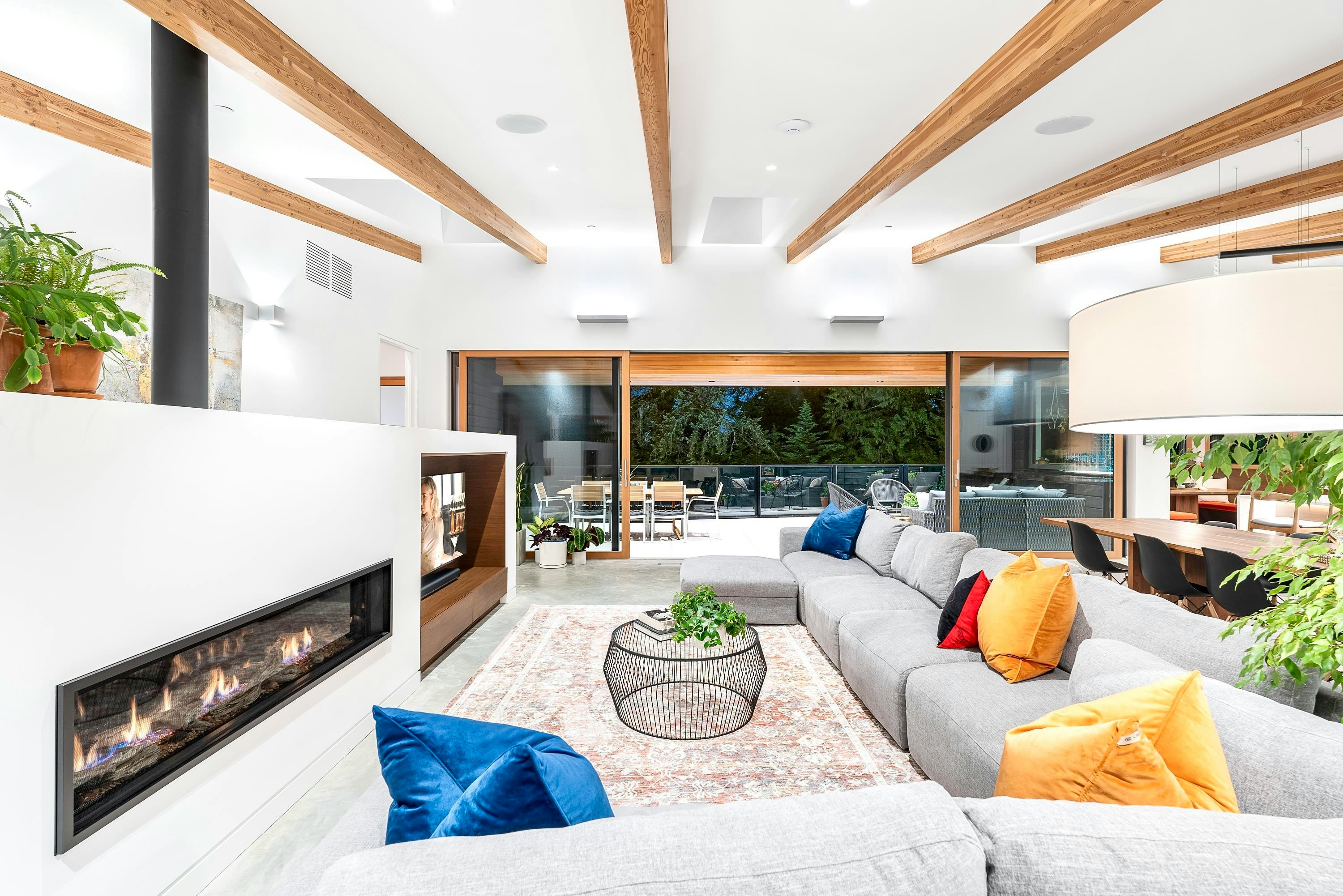 3823 Bayridge Avenue, West Vancouver, BC, V7V 3J3 - 9