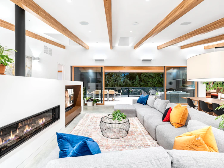 3823 Bayridge Avenue, West Vancouver, BC, V7V 3J3 - 9
