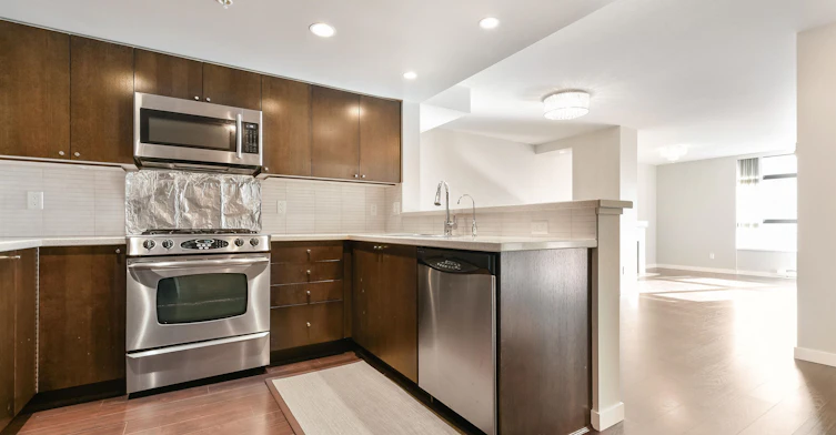 1503-8120 Lansdowne Road, Richmond, BC, V6X 0A1 - 11