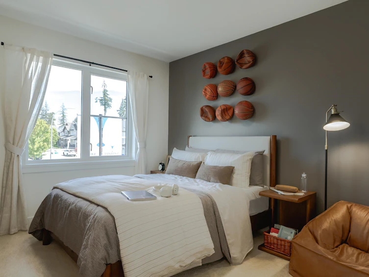8409 207a Street, Langley, BC, V2Y 2B6 - 8