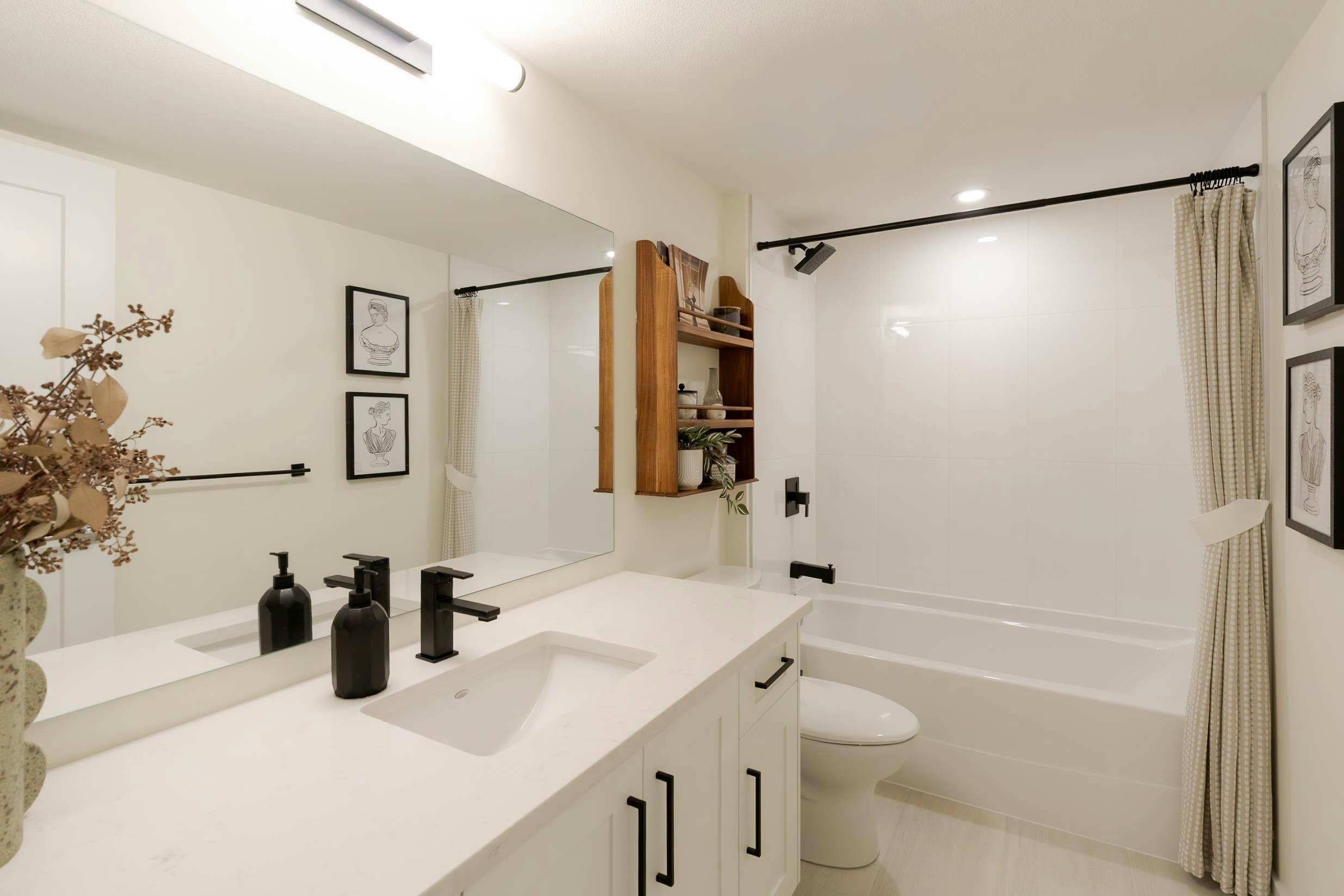 8409 207a Street, Langley, BC, V2Y 2B6 - 11
