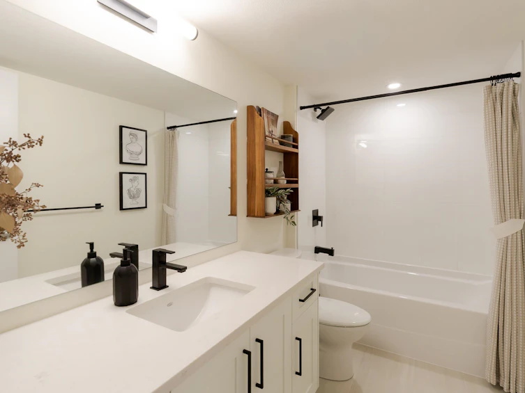 8409 207a Street, Langley, BC, V2Y 2B6 - 11