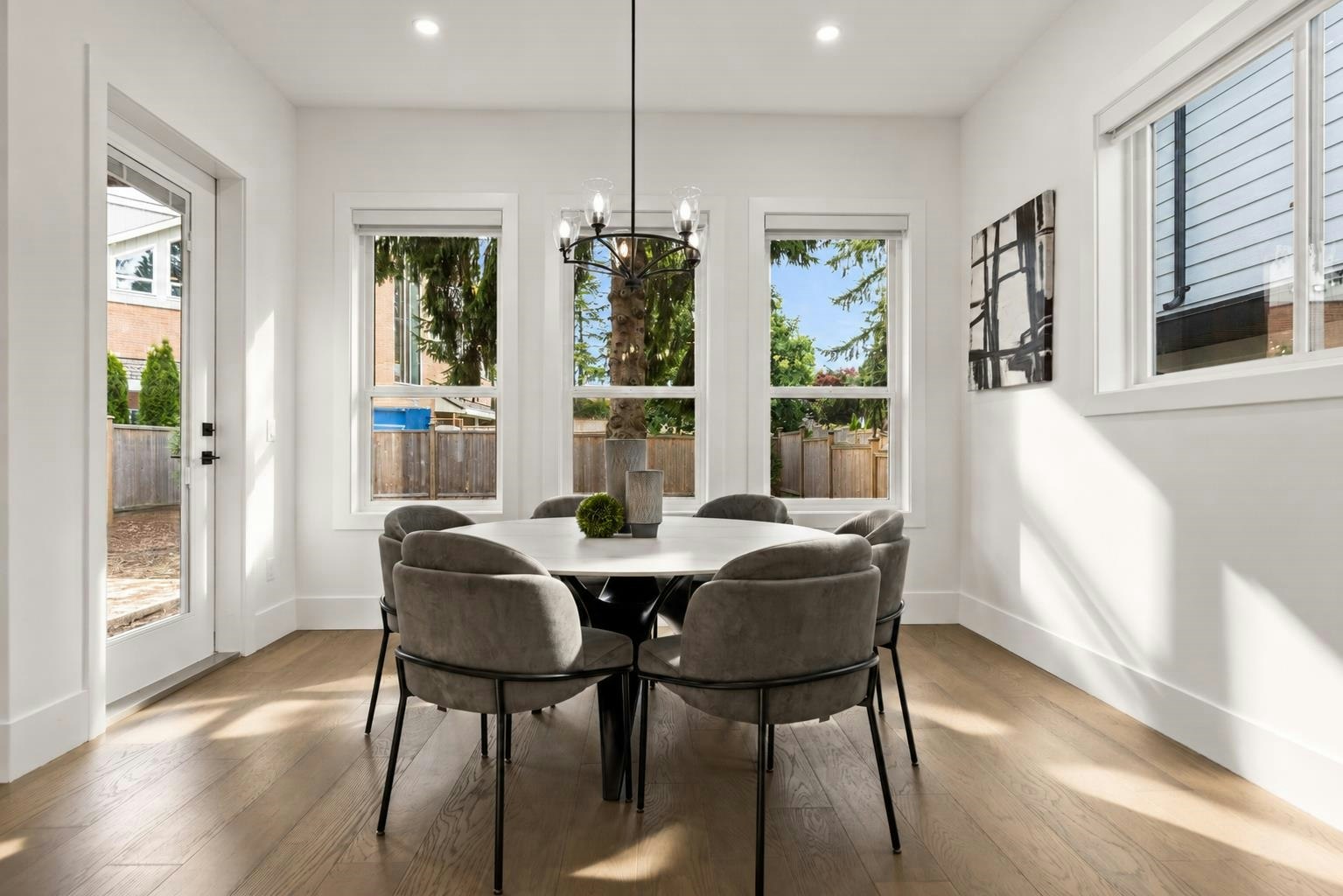 16633 Bell Road, Surrey, BC, V3S 1H7 - 16
