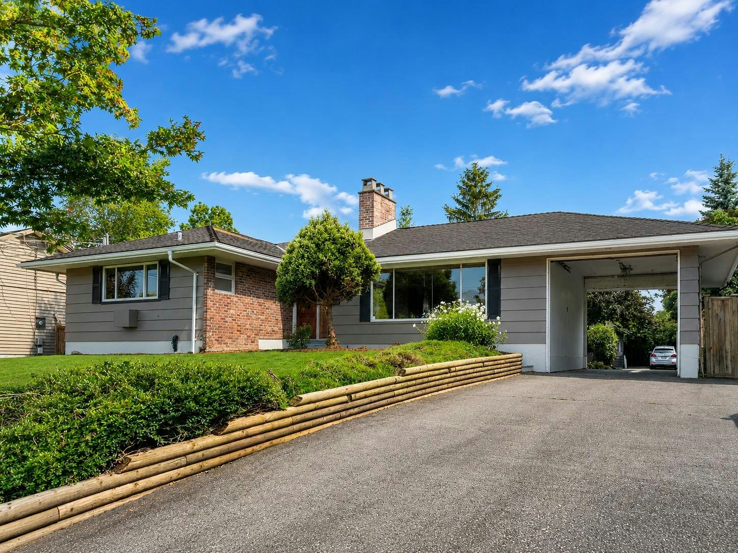 9725 Juniper Street, Chilliwack, BC, V2P 5J2