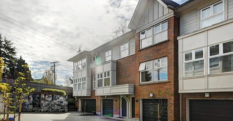 6558 Arbutus Street, Vancouver, BC, V6P 5S5