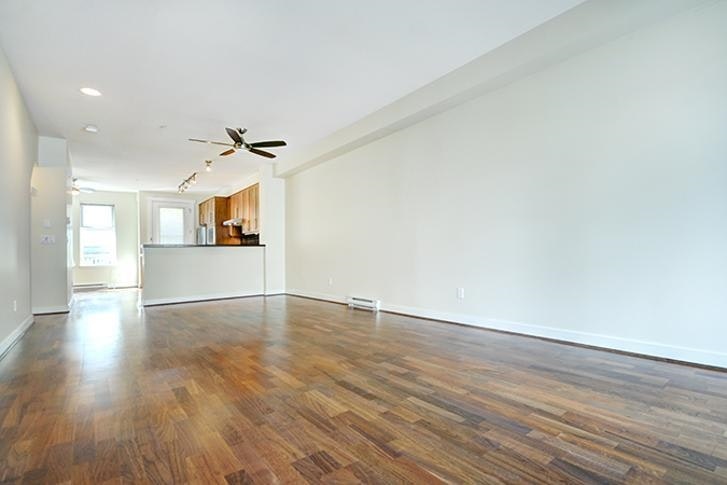 6558 Arbutus Street, Vancouver, BC, V6P 5S5 - 8