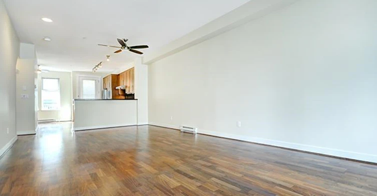 6558 Arbutus Street, Vancouver, BC, V6P 5S5 - 8
