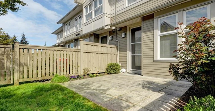 6558 Arbutus Street, Vancouver, BC, V6P 5S5 - 5
