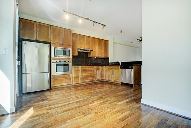 6558 Arbutus Street, Vancouver, BC, V6P 5S5 - 17