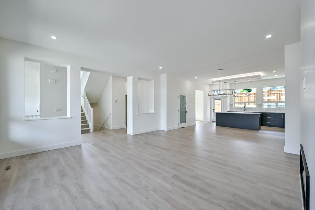 10113 Elderberry Crescent, Surrey, BC, V4N 5H1 - 8