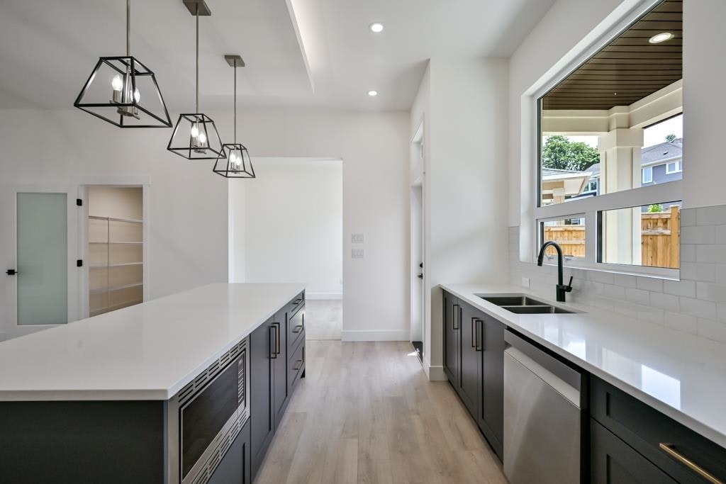 10113 Elderberry Crescent, Surrey, BC, V4N 5H1 - 5