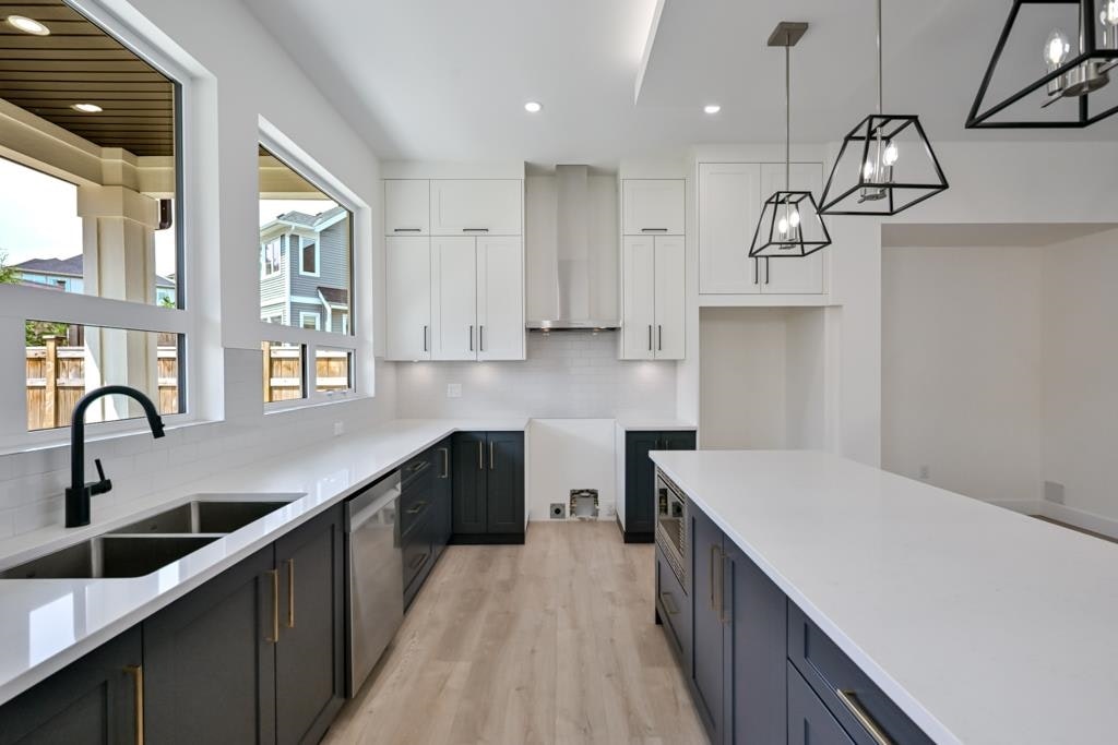 10113 Elderberry Crescent, Surrey, BC, V4N 5H1 - 4