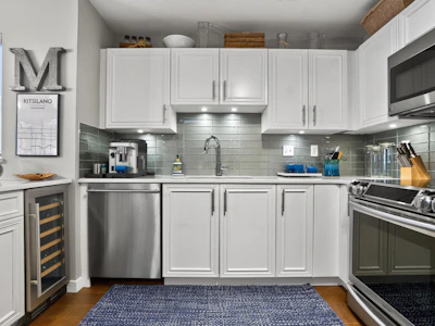 417-2929 W 4th Avenue - 5