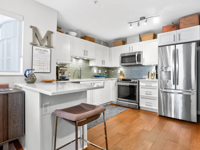 417-2929 W 4th Avenue - 4