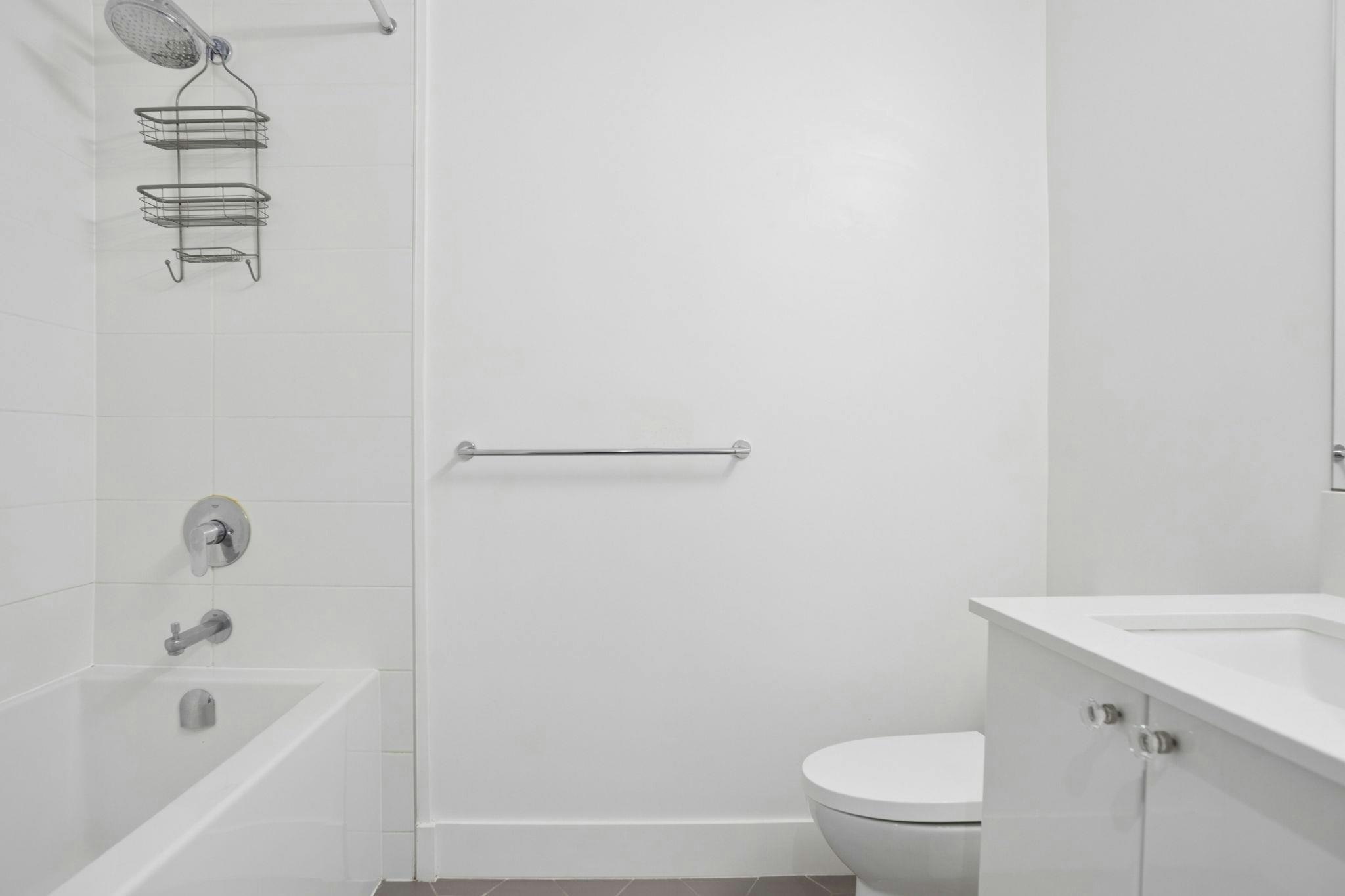 302-2455 Kingsway, Vancouver, BC, V5R 5G8 - 14