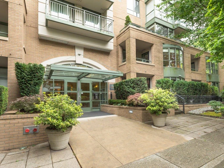701-2288 Pine Street, Vancouver, BC, V6J 5G4 - 2