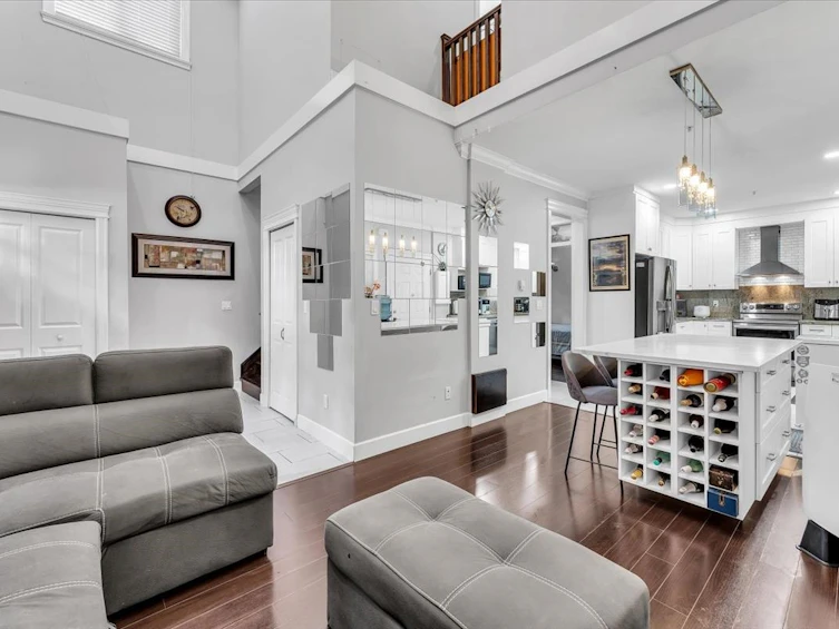 546 E 44th Avenue, Vancouver, BC, V5W 1W5 - 10