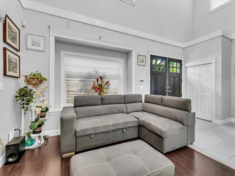 546 E 44th Avenue, Vancouver, BC, V5W 1W5 - 8