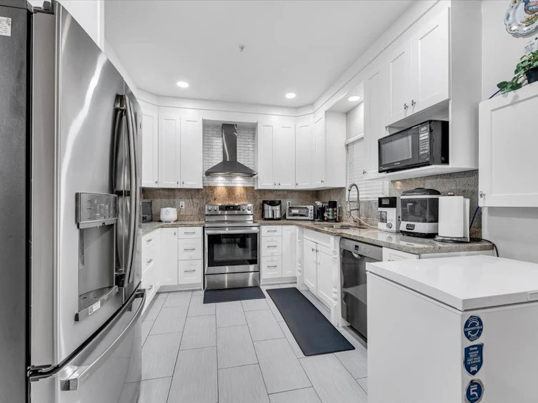 546 E 44th Avenue, Vancouver, BC, V5W 1W5 - 13
