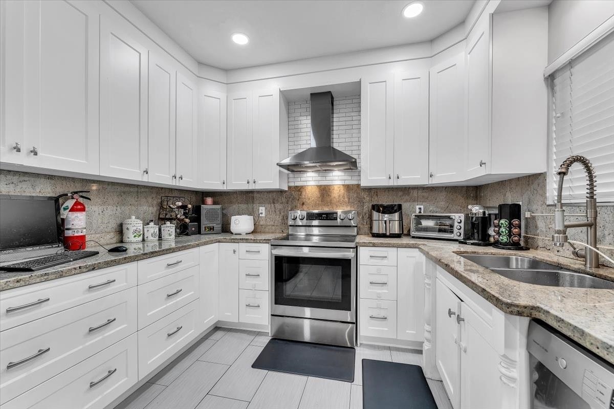 546 E 44th Avenue, Vancouver, BC, V5W 1W5 - 14