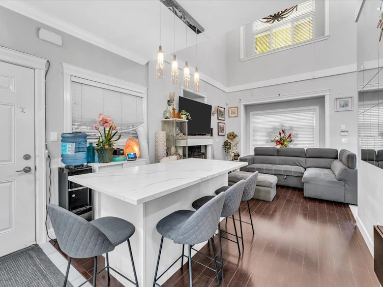546 E 44th Avenue, Vancouver, BC, V5W 1W5 - 11