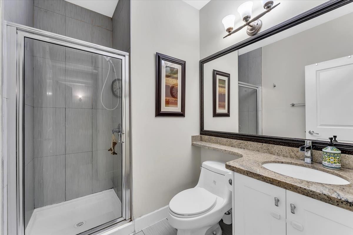 546 E 44th Avenue, Vancouver, BC, V5W 1W5 - 25