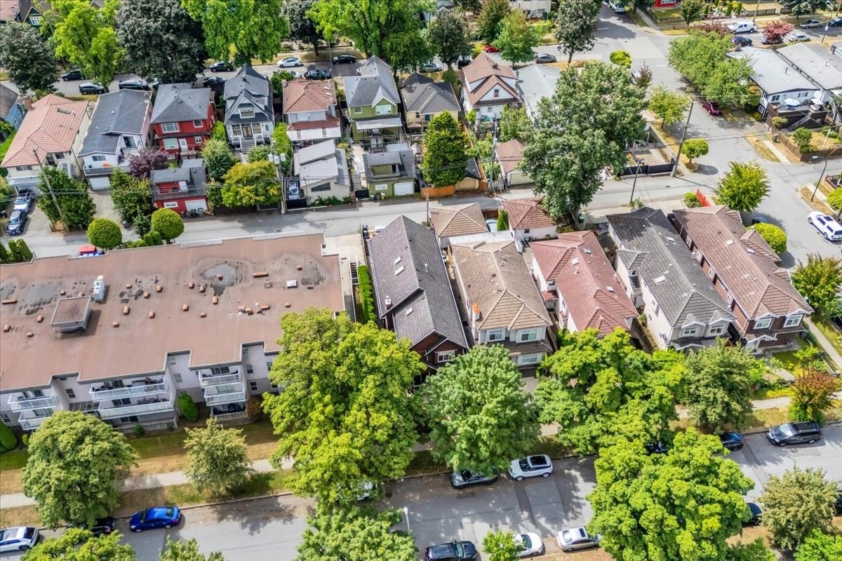 546 E 44th Avenue, Vancouver, BC, V5W 1W5 - 30