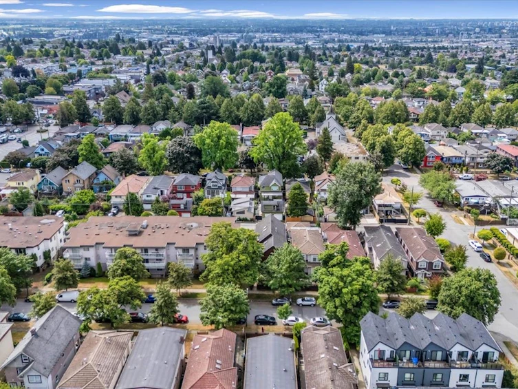546 E 44th Avenue, Vancouver, BC, V5W 1W5 - 29
