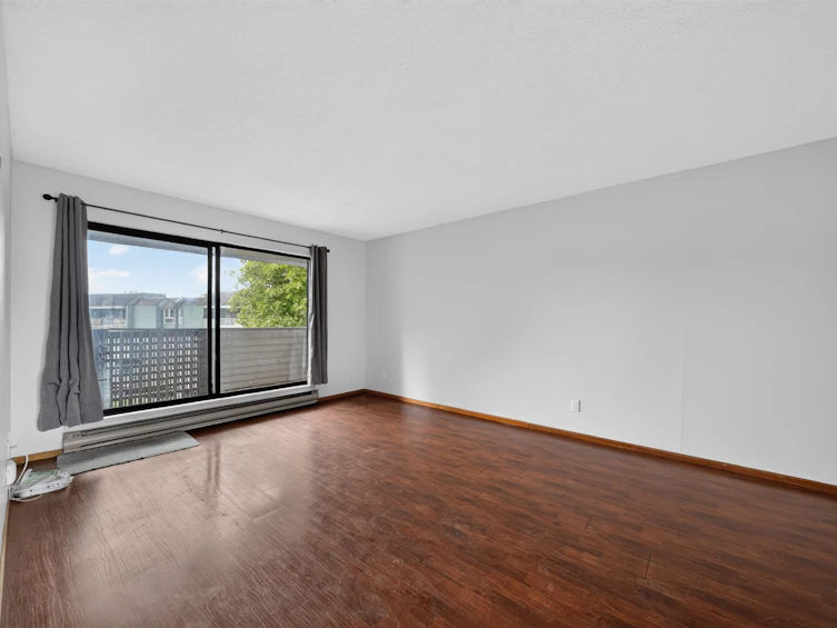 322-8700 Ackroyd Road, Richmond, BC, V6X 3G2 - 3
