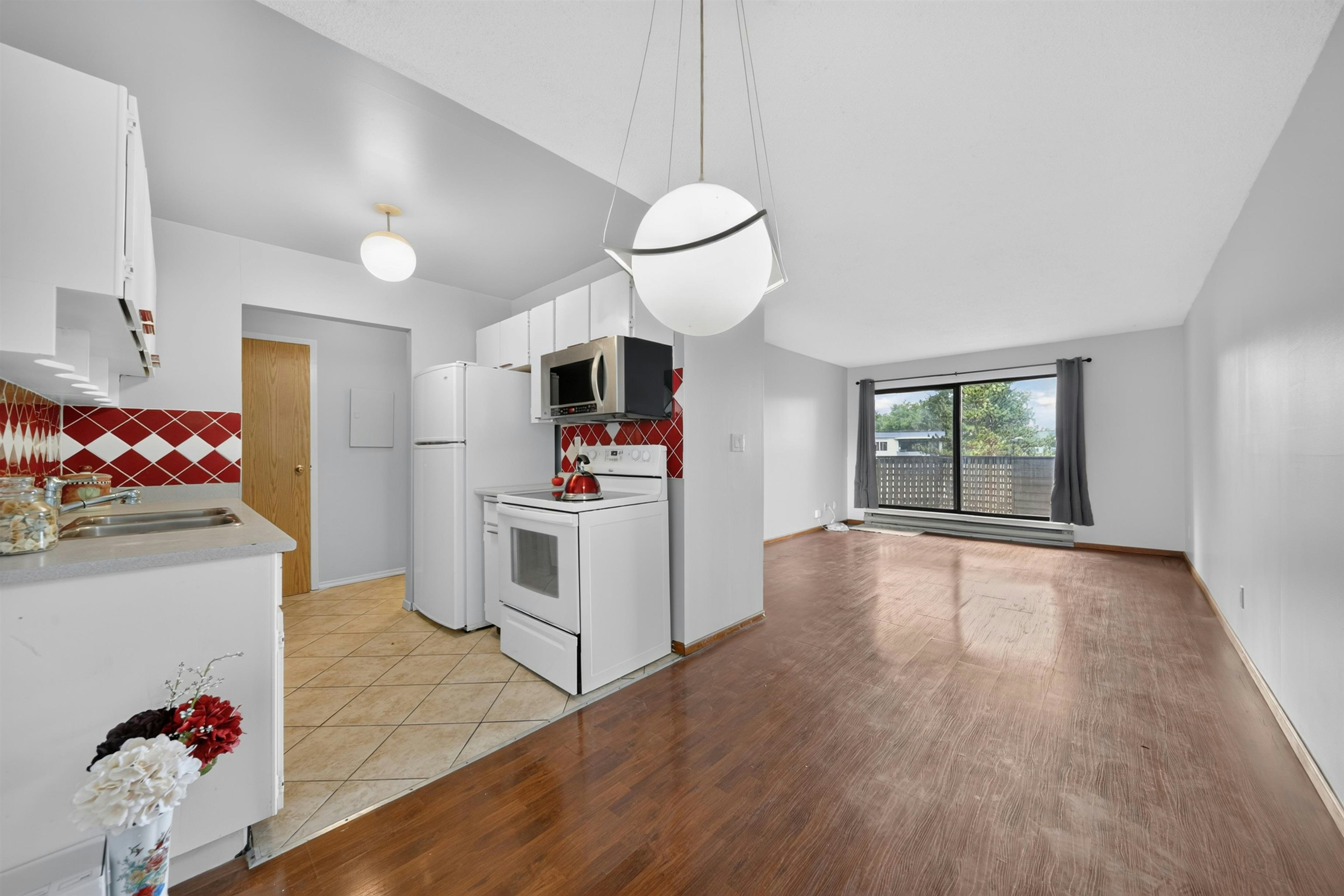 322-8700 Ackroyd Road, Richmond, BC, V6X 3G2