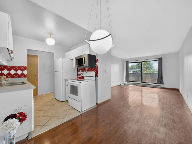 322-8700 Ackroyd Road, Richmond, BC, V6X 3G2