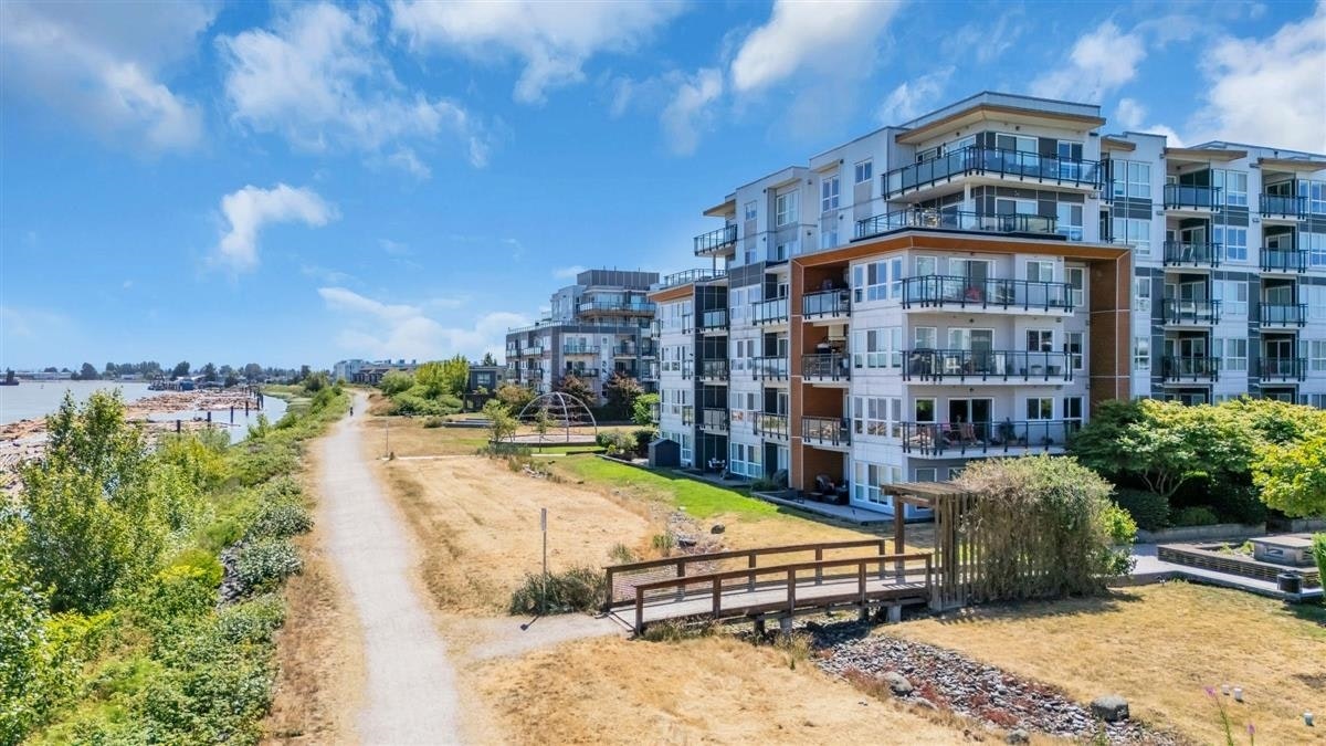 503-10033 River Drive - 5
