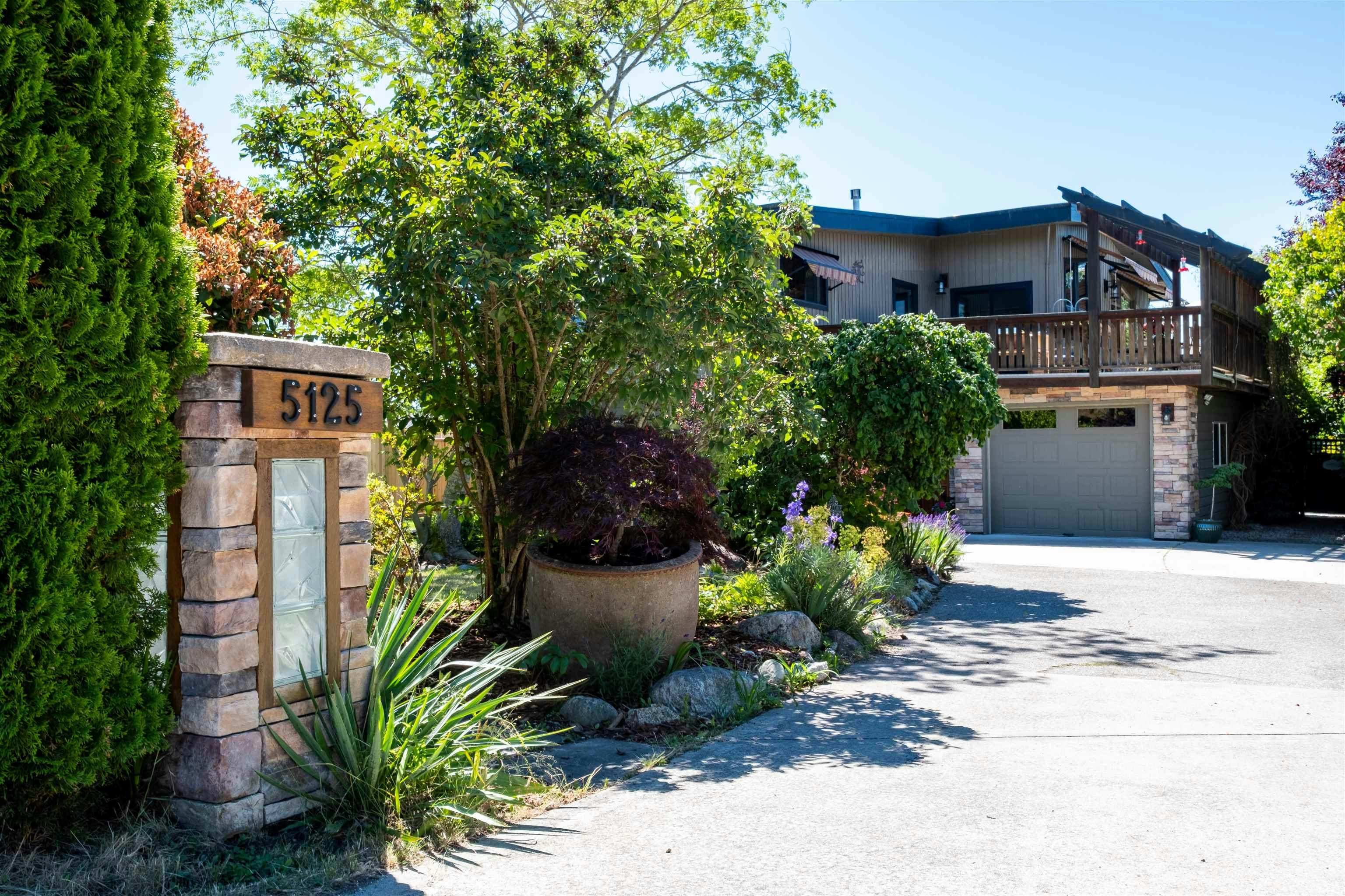 5125 Salal Road, Sechelt, BC, V7Z 0B7