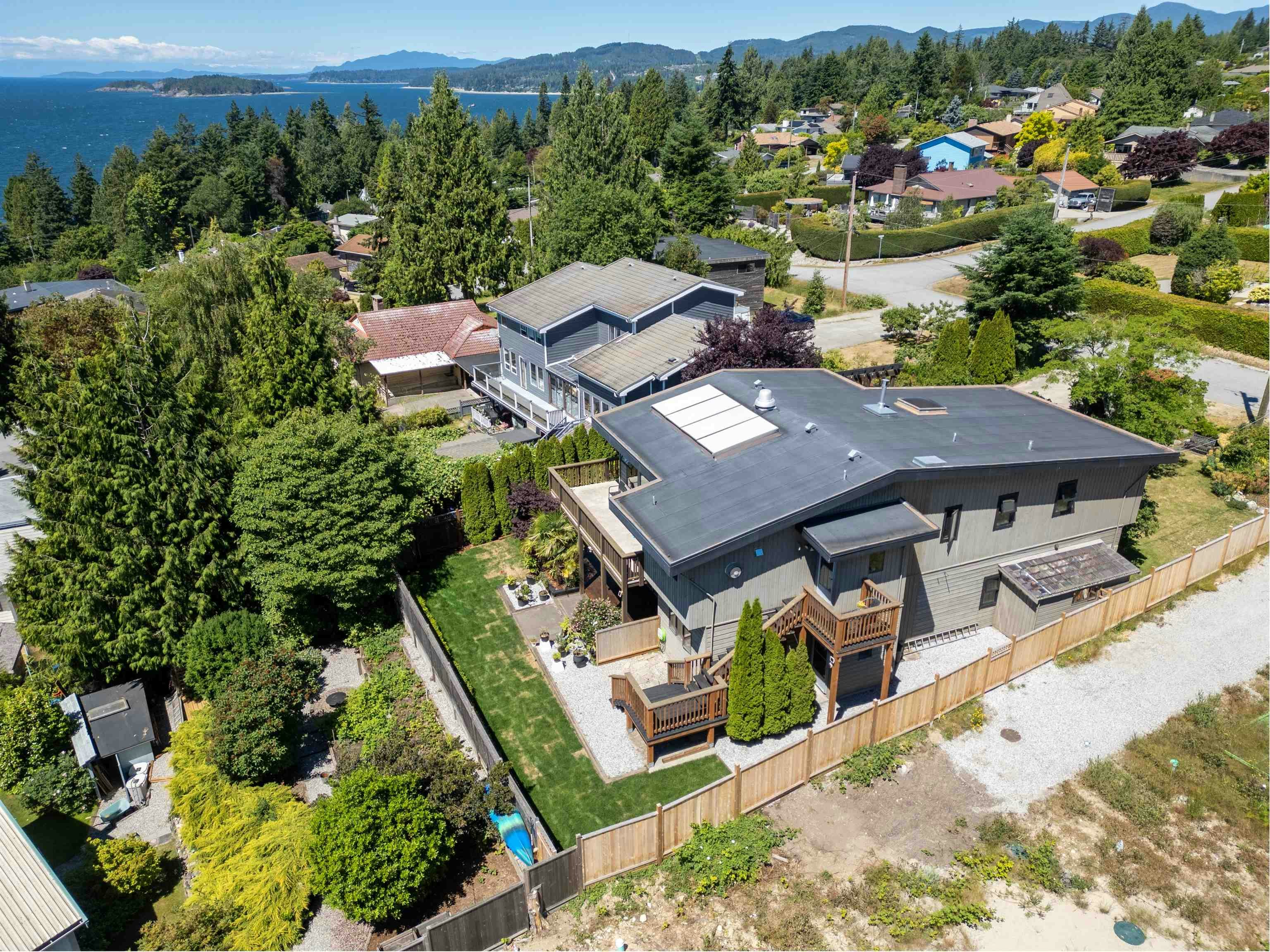 5125 Salal Road, Sechelt, BC, V7Z 0B7 - 24
