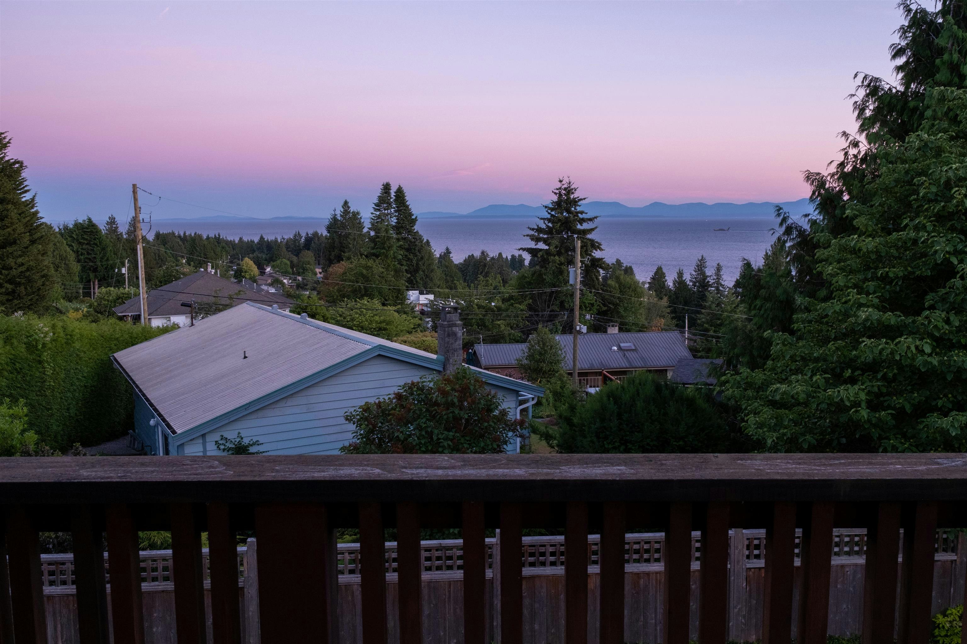 5125 Salal Road, Sechelt, BC, V7Z 0B7 - 36