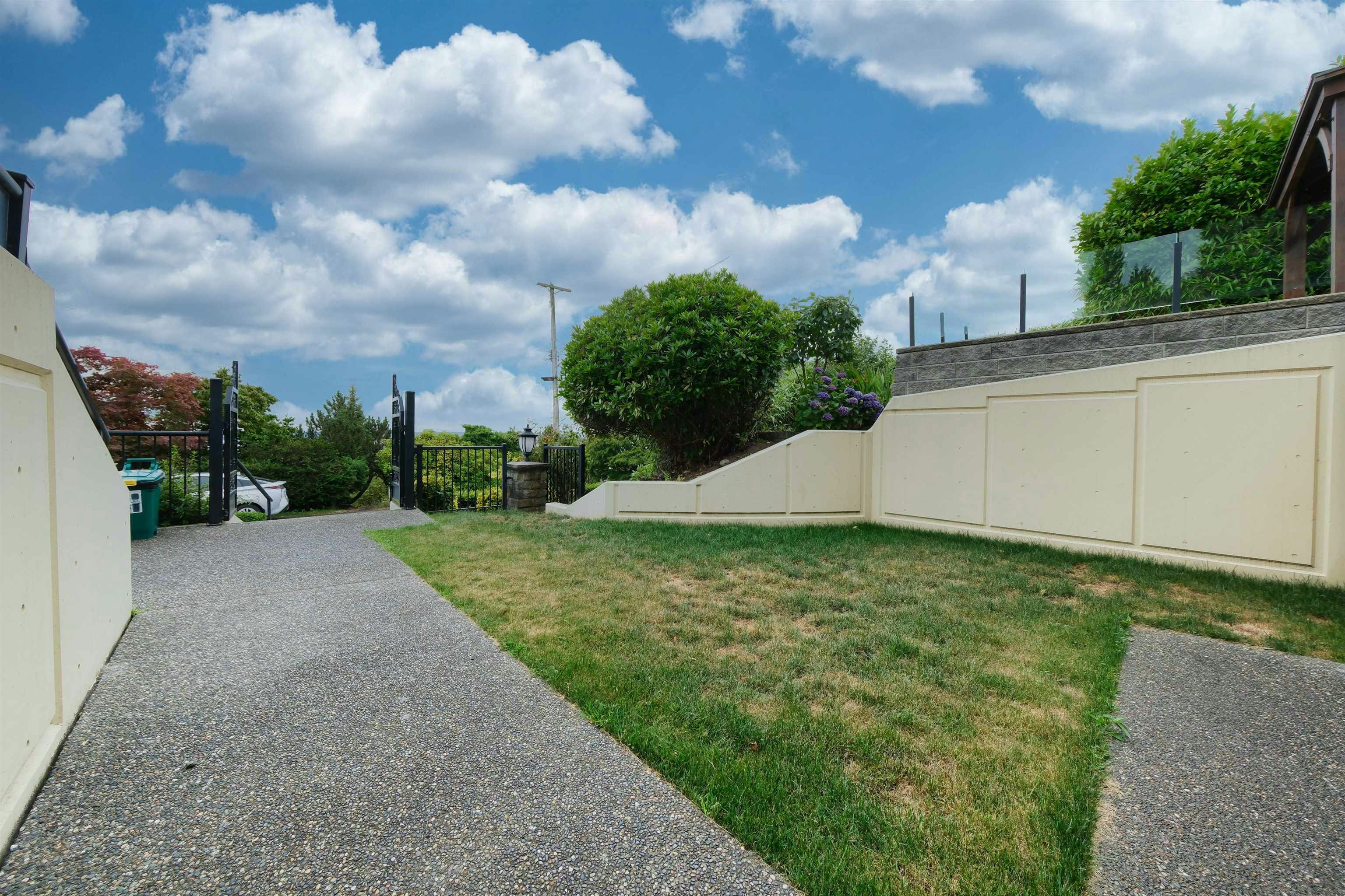 BASEMENT-2195 Palmerston Avenue, West Vancouver, BC, V7V 2V7 - 2