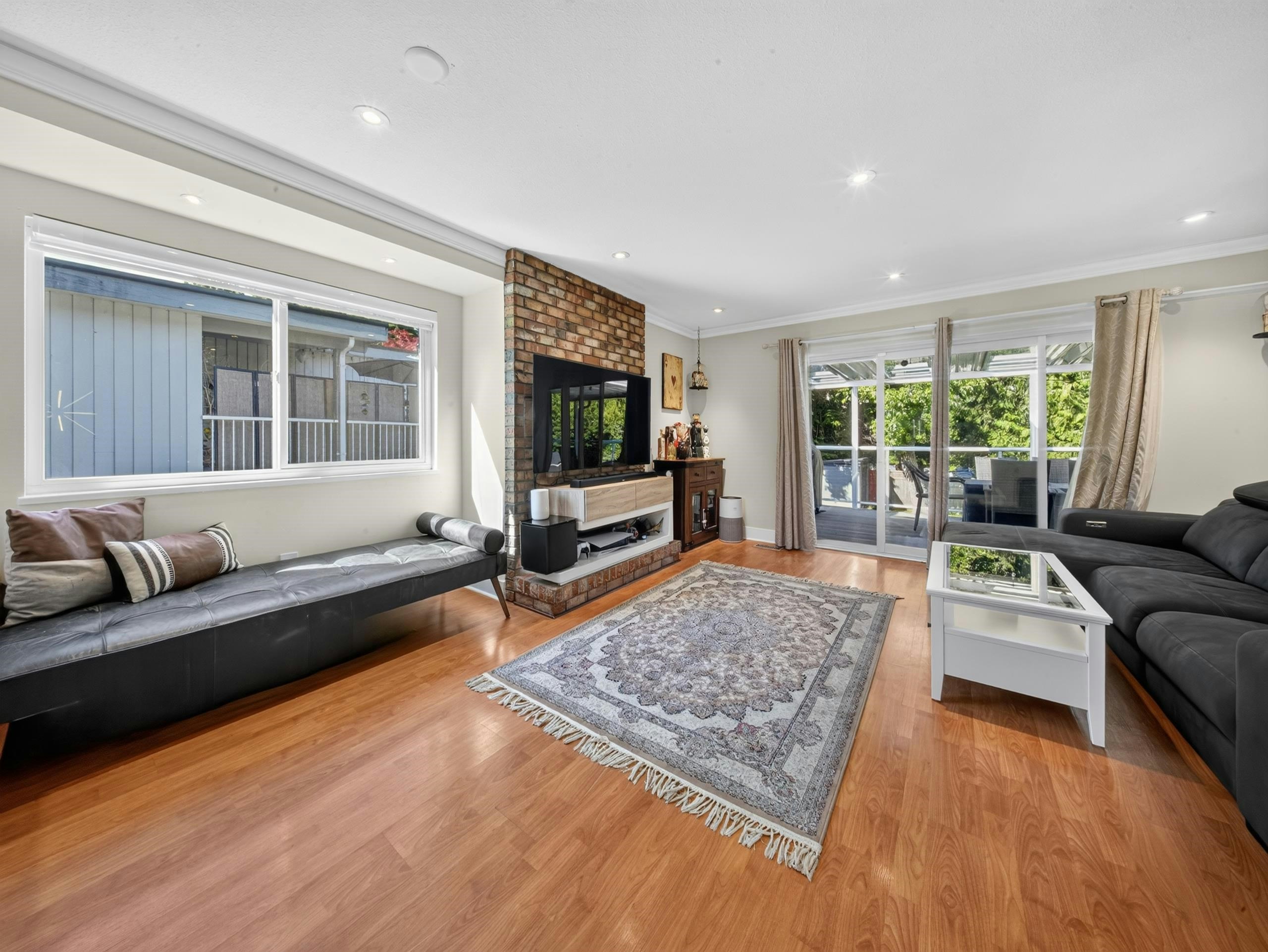 2322 Kirkstone Road, North Vancouver, BC, V7J 3M3 - 10